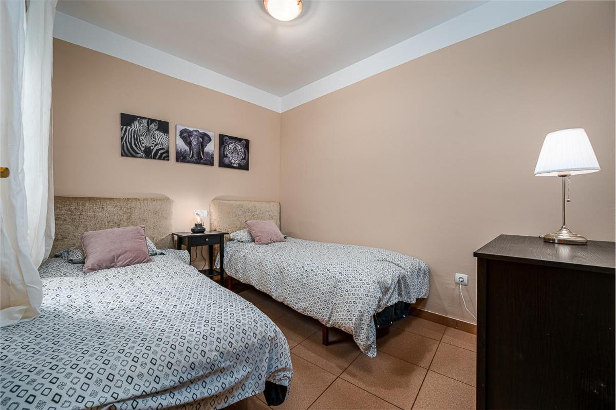 Rubarsal 1E Menyber Apartment Nerja Exterior photo