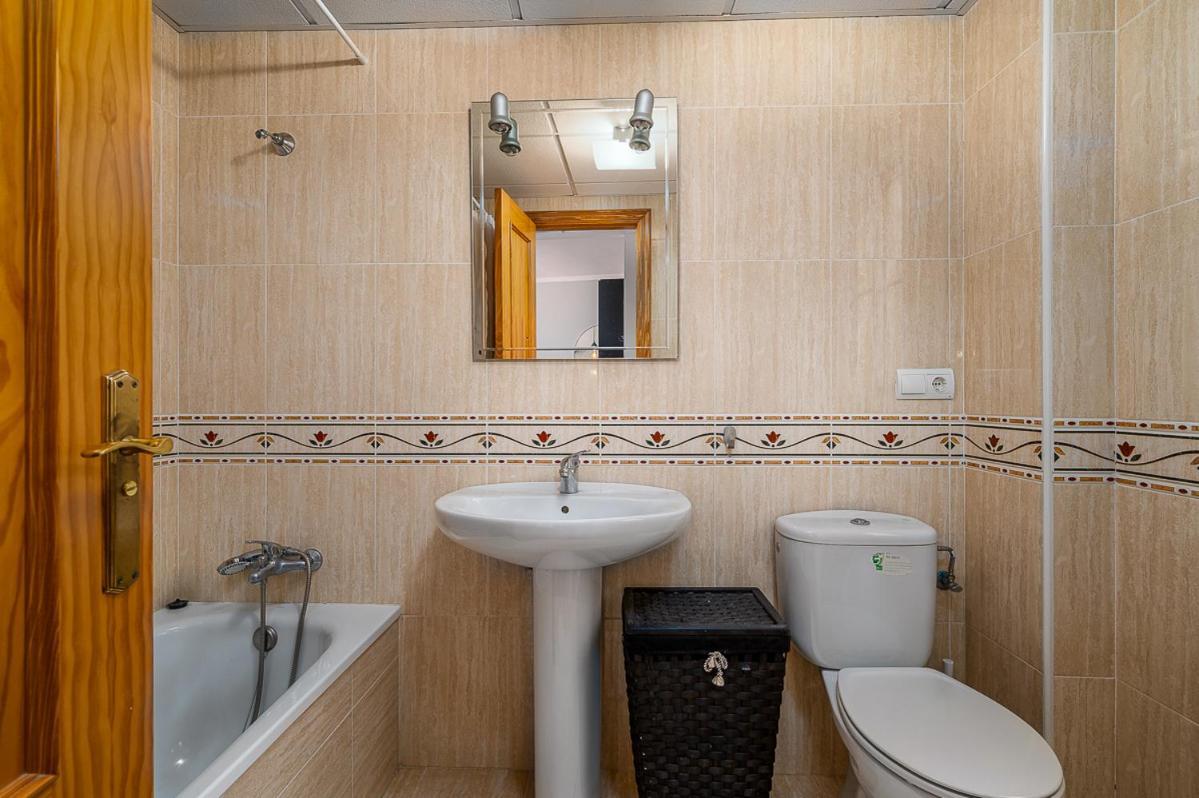 Rubarsal 1E Menyber Apartment Nerja Exterior photo
